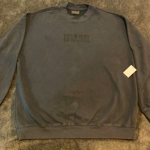 Eras tour Taylor Swift crew neck size large not worn